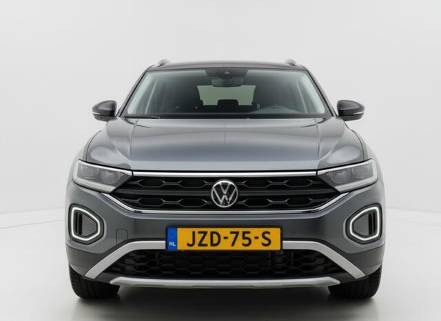 Volkswagen T-Roc TSI 115PK LIFE GOAL EDITION NAVI/CARPLAY/STOELVERWARMING/ FABRIEKSGARANTIE