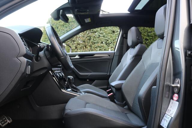 Volkswagen T-Roc 2.0 TSI 4Motion R 300PK (Panoramadak VirtualCockpit ACC BeatsSound Camera Keyless Full-Led 19InchLMV PrivacyGlass)