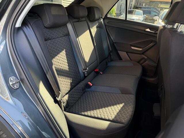 Volkswagen T-Roc 1.5 TSI Style Navi Camera LED