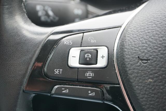 Volkswagen T-Roc 1.0 TSI Style | CAMERA | FULL LED | VIRTUAL COCKPIT | ACC | CARPLAY | ECC |