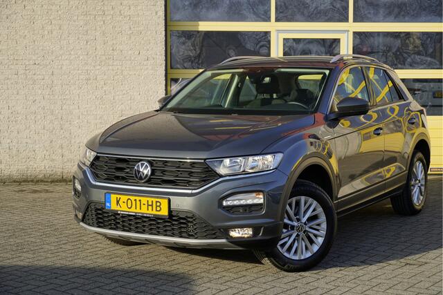 Volkswagen T-Roc 1.5 TSI 150PK! Style Business BJ2020 Lmv 16" | Led | Pdc | Navi | Elek. achterklep | Achteruitrijcamera | App-Connect | Virtual cockpit | Climate control | Cruise control | Verwarmde voorstoelen | Getint glas