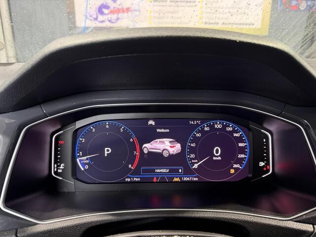 Volkswagen T-Roc 1.5 TSI Sport | DSG | Camera | Trekhaak | Stuur & Stoelverwarming | Led |