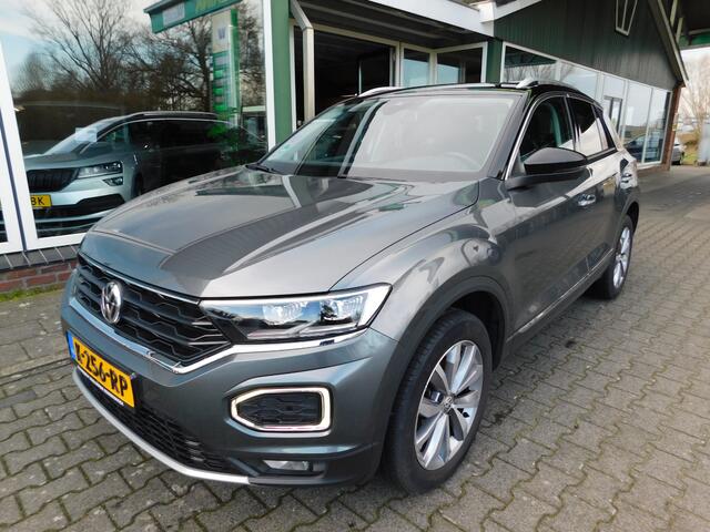 Volkswagen T-Roc 1.5TSI 150PK DSG STYLE! All-in Prijs! Trekhaak!