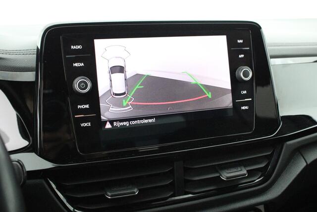 Volkswagen T-Roc 1.5 TSI 150pk DSG Style Trekhaak Camera Virtual Cockpit App-Connect