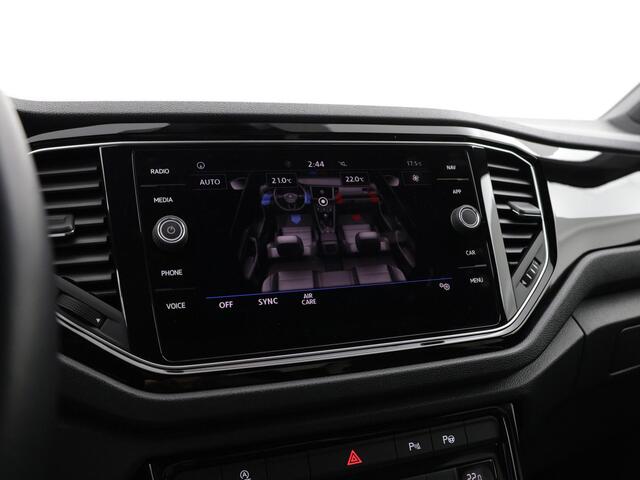 Volkswagen T-Roc 1.5 TSI 150pk Sport · Camera · Trekhaak · Elek. Achterklep · Apple/Android Car Play · Navigatie · 18'' Inch ·