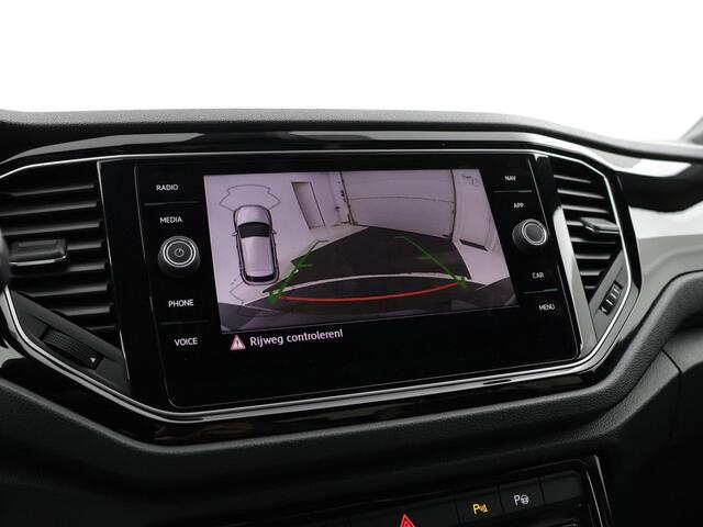 Volkswagen T-Roc 1.5 TSI 150pk Sport · Camera · Trekhaak · Elek. Achterklep · Apple/Android Car Play · Navigatie · 18'' Inch ·