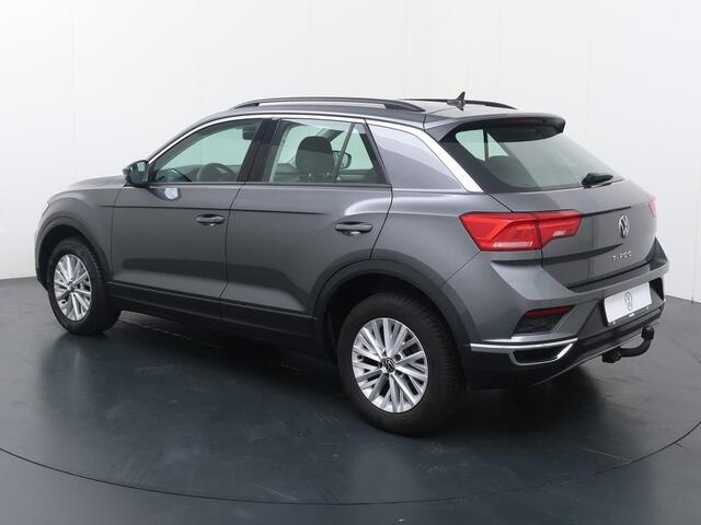 Volkswagen T-Roc 1.5 TSI Style | 150 PK | Automaat | Trekhaak | Adaptive cruise control | Navigatiesysteem |