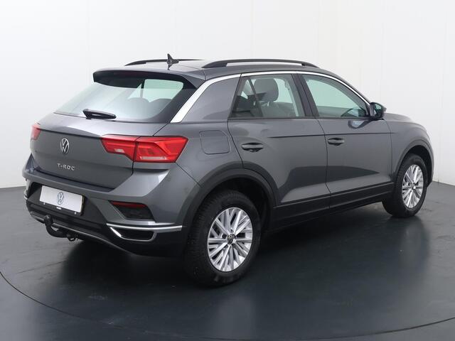 Volkswagen T-Roc 1.5 TSI Style | 150 PK | Automaat | Trekhaak | Adaptive cruise control | Navigatiesysteem |