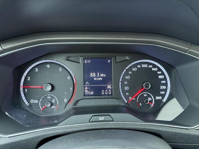 Volkswagen T-Roc 1.5 TSI Style | 150 PK | Automaat | Trekhaak | Adaptive cruise control | Navigatiesysteem |