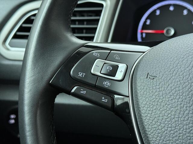 Volkswagen T-Roc 1.5 TSI Style | 150 PK | Automaat | Trekhaak | Adaptive cruise control | Navigatiesysteem |