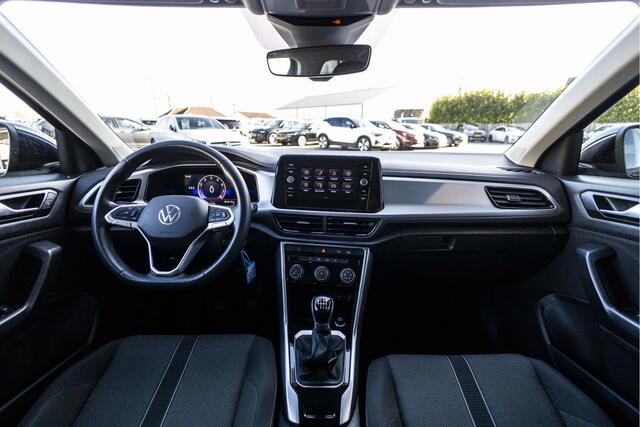 Volkswagen T-Roc 1.0 TSI Life | LED | ACC | Carplay