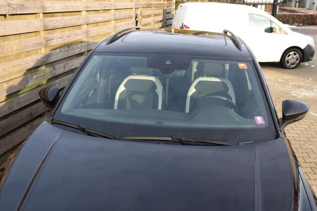 Volkswagen T-Roc 1.5 TSI Sport Navi / Climate / Stoelverwarming / Panodak / Apple car play / Beats audio