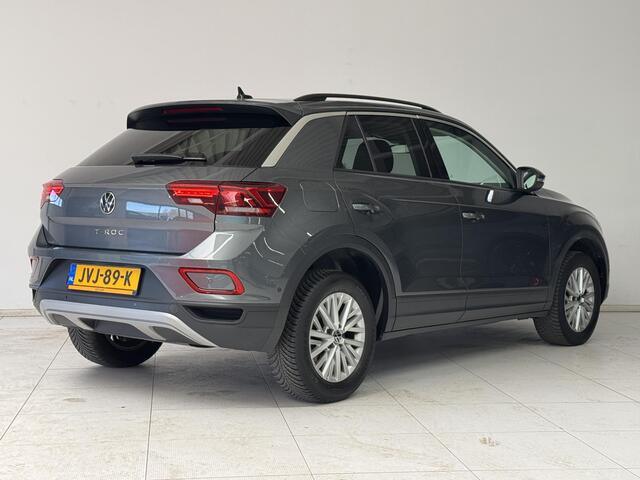 Volkswagen T-Roc 1.0 TSI Life | Stoelverwarming | Navigatie | Climate Control | Parkeersensoren V+A |