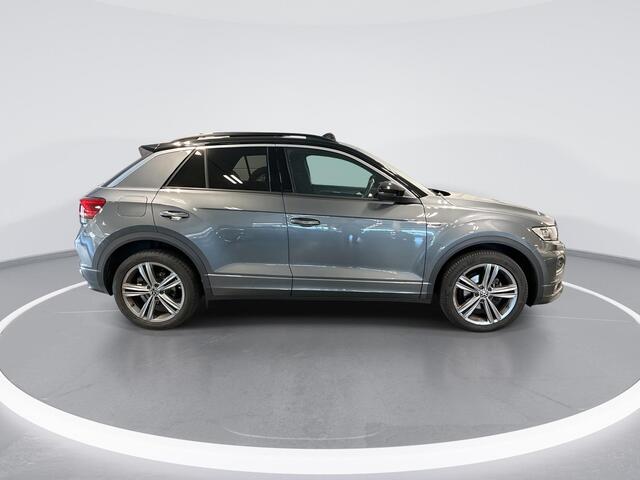 Volkswagen T-Roc 1.5 TSI 150pk DSG Sport Business R · Panoramadak · Camera · Navigatie · Stoelverwarming · 18'' Inch ·