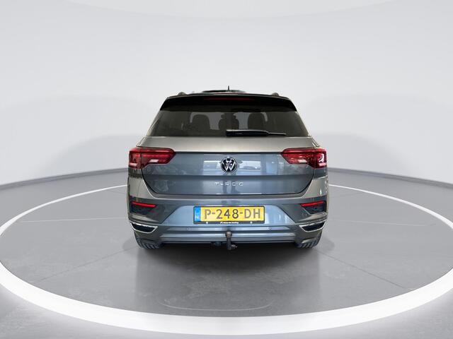 Volkswagen T-Roc 1.5 TSI 150pk DSG Sport Business R · Panoramadak · Camera · Navigatie · Stoelverwarming · 18'' Inch ·