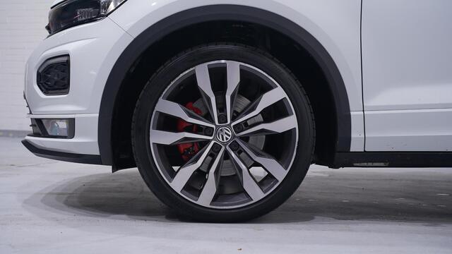 Volkswagen T-Roc 1.5 TSI R Line 1e Eig. NAP Led koplampen Panodak R-Line int./ext. 19 Inch Stoelverwarming