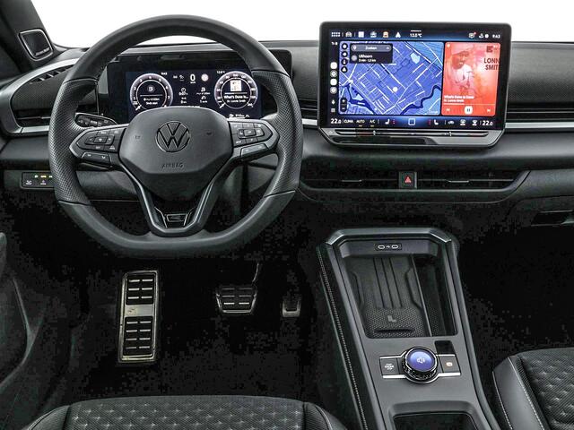 Volkswagen T-Roc R-Line First Edition 1.5 eTSI 150 PK 7 versn. DSG · Achteruitrijcamera · Draadloze telefoonlader · High-end geluidsysteem Harman Kardon · Koplampverlichting matrix-led (IQ.LIGHT) ·