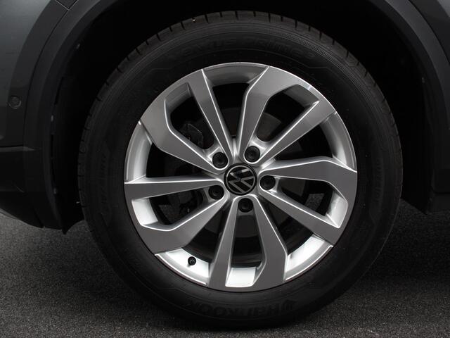 Volkswagen T-Roc 1.5 TSI 150pk DSG Style Plus | Navigatie | Apple Carplay/Android Auto | Parkeersensoren | Camera | Adaptive Cruise Control | Blind Spot Assist | Stoel- en stuurverwarming | Elektrische achterklep | Ledverlichting | Climate Control