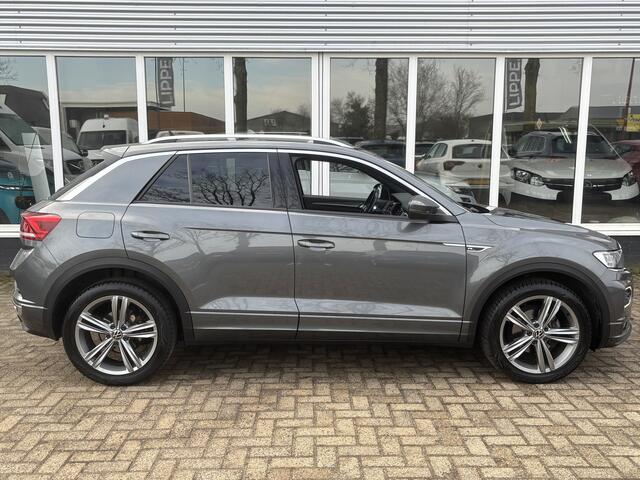 Volkswagen T-Roc 1.5 TSI Sport 2x R-Line | Parkeer Camera | Adaptieve Cruise | Navi