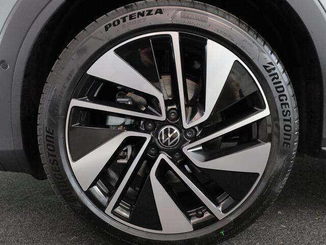 Volkswagen T-Roc Style First Edition 1.5 eTSI 85 kW / 116 PK SUV 7 | Assistance Pakket | Trekhaak | Elek. achterklep | Velgen 'Vancouver', 19 inch lichtmetaal | Zwart dak