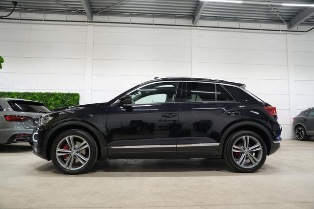 Volkswagen T-Roc 2.0 TSI 190PK 4Motion Sport DSG * Pano - Virtual - Trekhaak - Beats - Leder - ACC - Blind Spot *