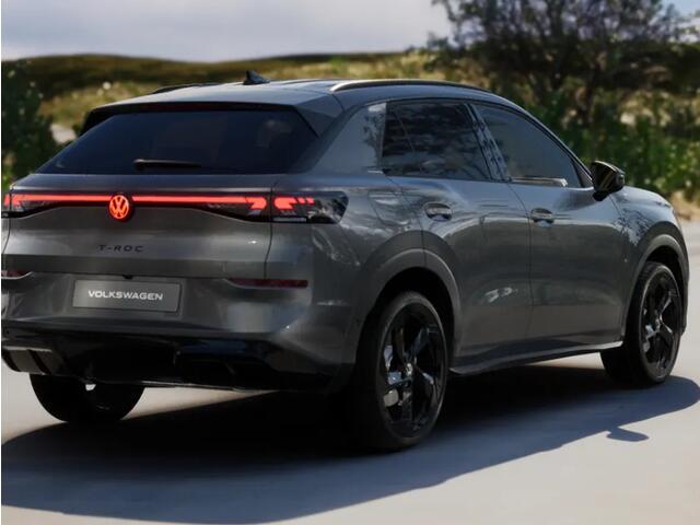 Volkswagen T-Roc R-Line First Edition 1.5 eTSI 150 PK 7 versn. DSG · Achteruitrijcamera · Draadloze telefoonlader · Black Style Pakket · Electrische Achterklep ·