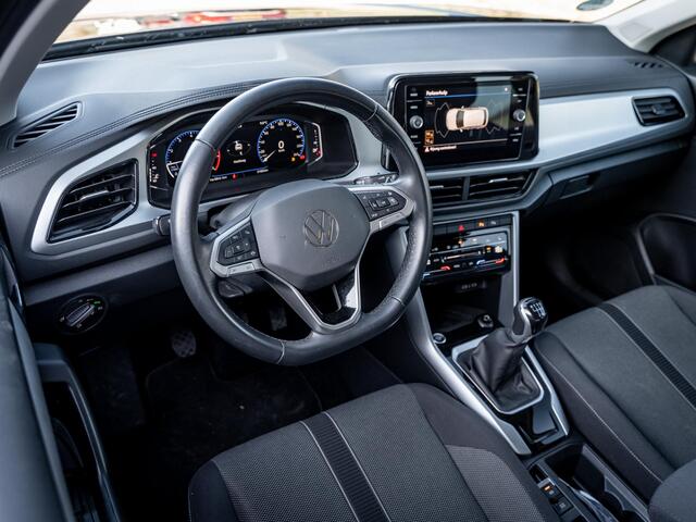 Volkswagen T-Roc 1.0 TSI Life Business // carplay // camera // verwarmde voorstoelen