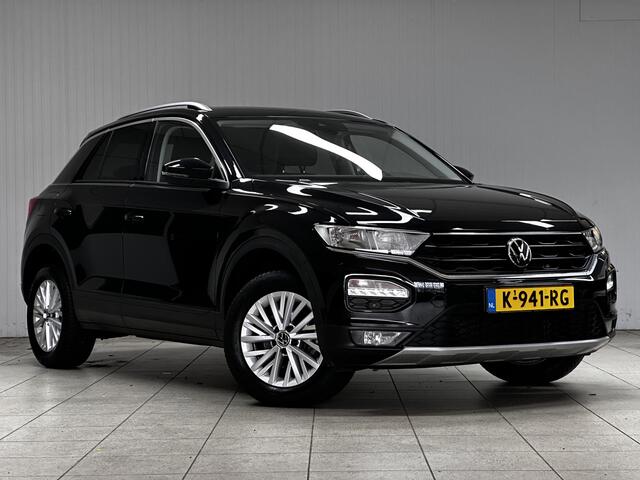 Volkswagen T-Roc 1.5 TSI Style Business /150PK! /Lane Assist! /Apple + Android /DAB+! /Navi /Airco /Adaptief Cruise /Elek. pakket /Bluetooth /Regensensor /16"LMV /Extra getint glas /LED Dagrijverl. /Dakrails /PDC V+A!