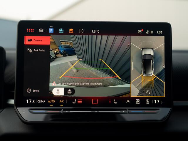 Volkswagen T-Roc 1.5 eTsi R-Line First Edition | Black Style | 360 Camera | Head Up | Elk. A-klep | IQ Light | Prijs Rijklaar!!