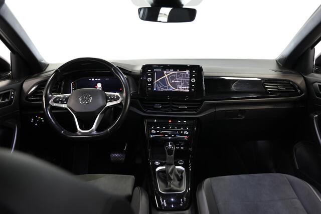 Volkswagen T-Roc 1.5 TSI R-Line | Schuif- kanteldak | Cruise adaptief | Stoel & Stuurverwarming
