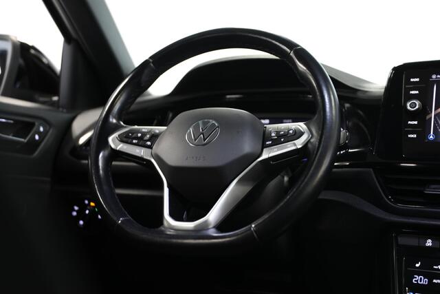 Volkswagen T-Roc 1.5 TSI R-Line | Schuif- kanteldak | Cruise adaptief | Stoel & Stuurverwarming