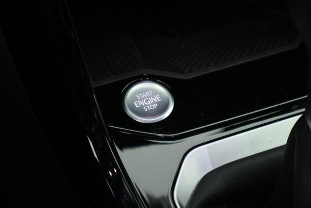 Volkswagen T-Roc 1.5 TSI 150pk DSG R-Line Black Style Camera Keyless Virtual Cockpit App-Connect