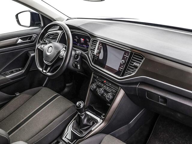 Volkswagen T-Roc 1.5 TSI 150PK Style · Camera · Apple Carplay/Android Auto · Elek. Achterklep · P-Sensoren · 17'' Inch ·