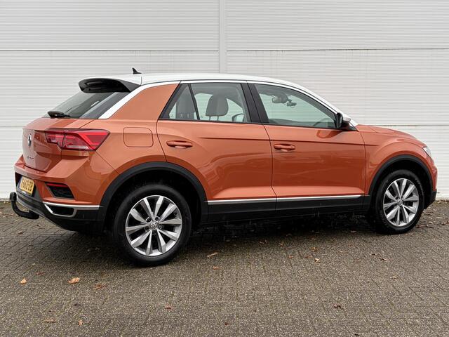 Volkswagen T-Roc 1.5 TSI Sport / Airco (automatisch) / Winter-pakket / Cruise control adaptief /