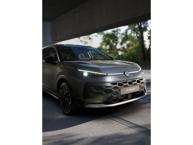 Volkswagen T-Roc 1.5 eTSI 116 7DSG Style First Edition Automaat | Achterklep, elektrisch, met sensorgestuurde opening (Easy Open)