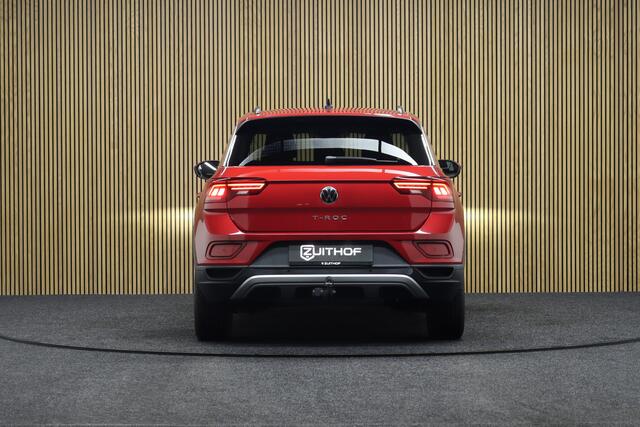 Volkswagen T-Roc 1.0 TSI Life | Adaptive-cruise | Parkeer-assistent | Parkeerhulp | Clima | Maps Navigatie | Full Led | LM Velgen | Apple Carplay & Android Auto