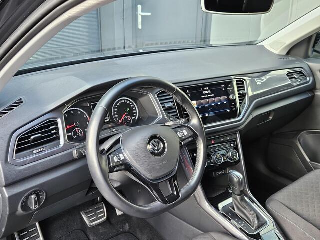 Volkswagen T-Roc 1.5 TSI Style Business Carplay Cam Stoelvw LM18