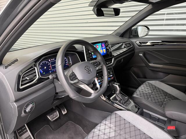 Volkswagen T-Roc 1.5 TSI R-LINE/IQ LIGHT/IQ DRIVE/KEY-LESS/EL A KLEP/ENZ