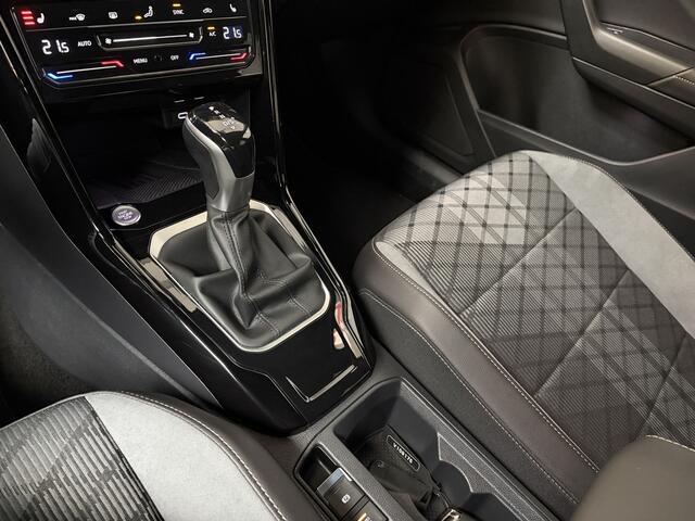 Volkswagen T-Roc 1.5 TSI R-LINE/IQ LIGHT/IQ DRIVE/KEY-LESS/EL A KLEP/ENZ