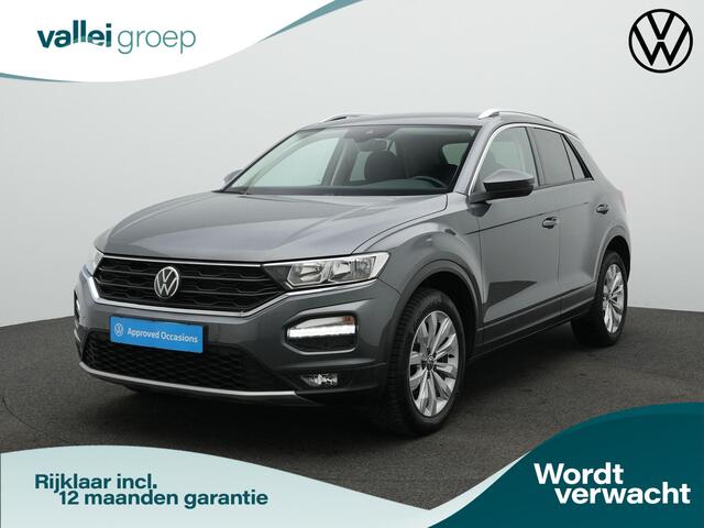 Volkswagen T-Roc 1.0 TSI 110 pk Comfort | Trekhaak | Achteruitrijcamera | Adaptive Cruise | Navigatie