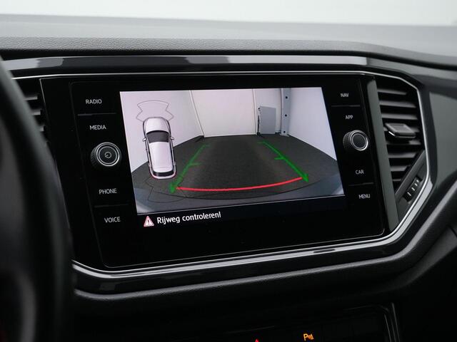 Volkswagen T-Roc 1.0 TSI 115 pk Sport | Achteruitrijcamera | Navigatie | Adaptive Cruise | Elektrische achterklep | Carplay