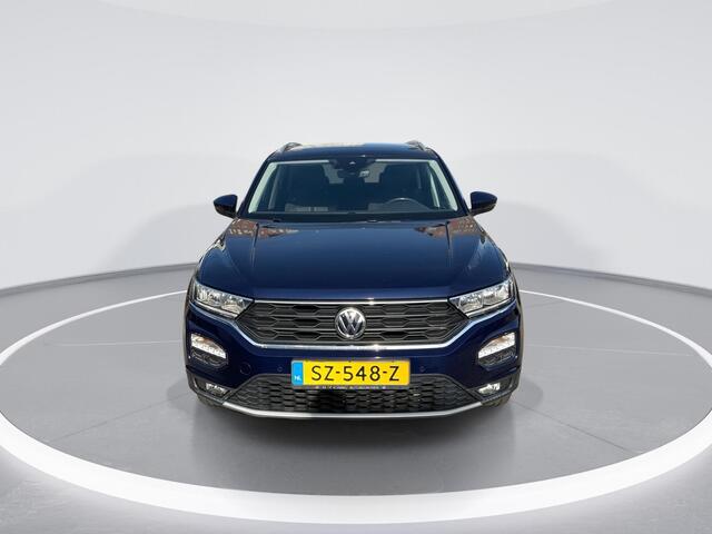 Volkswagen T-Roc 1.0 TSI 116pk Style · Elektrische achterklep · Camera · Apple/Android Car Play · Navigatie · Info Active Display ·