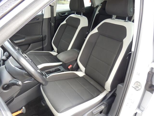 Volkswagen T-Roc 1.5 TSI Sport