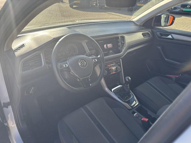 Volkswagen T-Roc 1.0 TSI Style Business / Cruise Control / NL Auto / Navi / Applecarplay/AndroidAuto /
