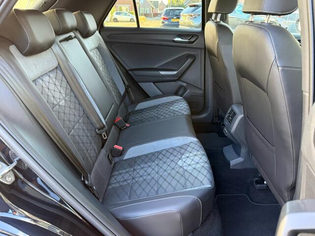 Volkswagen T-Roc 1.5 TSI R-Line 150 PK I Carplay I Adapt. Cruise I LED I Stoelverwarming