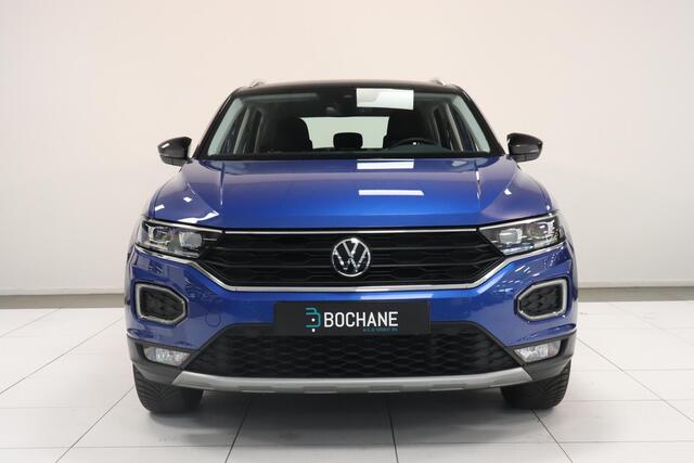 Volkswagen T-Roc 1.5 TSI Style Business | Camera | Climate control | Trekhaak | Navigatie | Virtual cockpit |