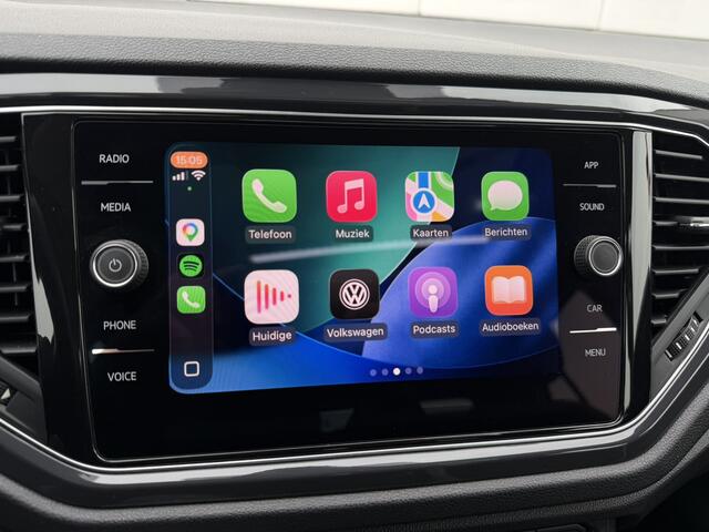 Volkswagen T-Roc 1.5 TSI Sport | Pano | Trekhaak | LED | Carplay | Camera | Virtual Cockpit | PDC