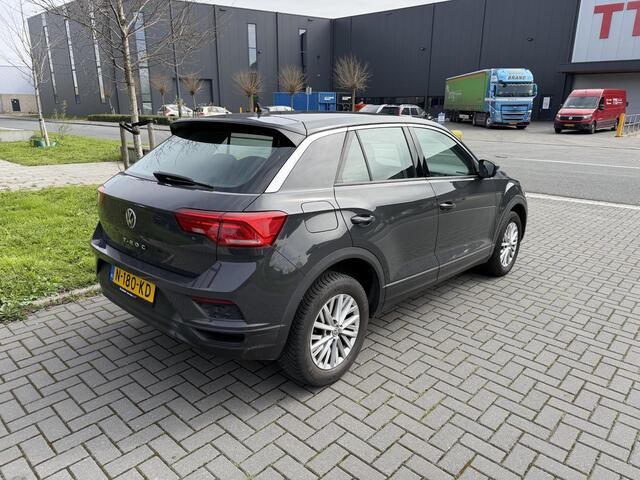 Volkswagen T-Roc 1.0 TSI Style Carplay, Stoelverwarming