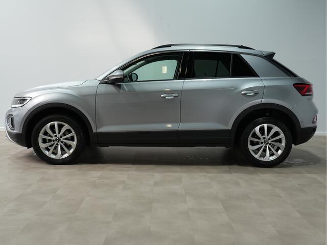 Volkswagen T-Roc 1.5 TSI 150pk DSG Life Edition / Demonstratieauto, alleen op afspraak te bezichtigen