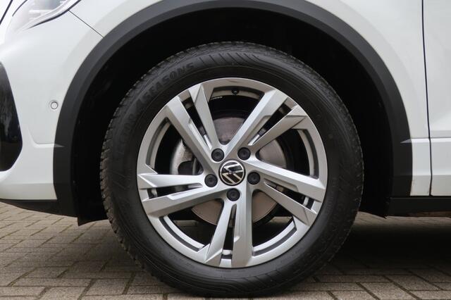 Volkswagen T-Roc 1.5 TSI 150PK R-LINE, Apple Carplay/ Android Auto, All Season Banden, etc.